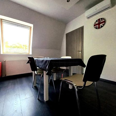 Buckingham Palace Apartman, דברצן מראה חיצוני תמונה
