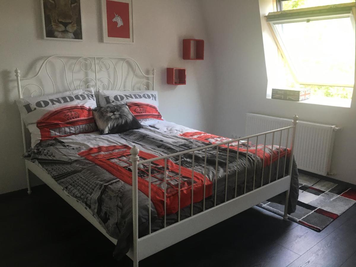 Buckingham Palace Apartman, דברצן מראה חיצוני תמונה